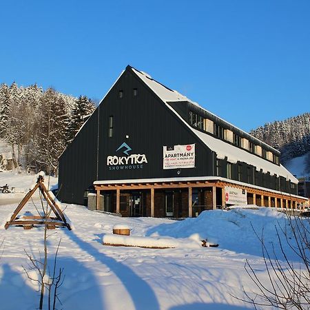 רוקיטניצה נאד איז'רו Apartmany Rokytka Snowhouse מראה חיצוני תמונה