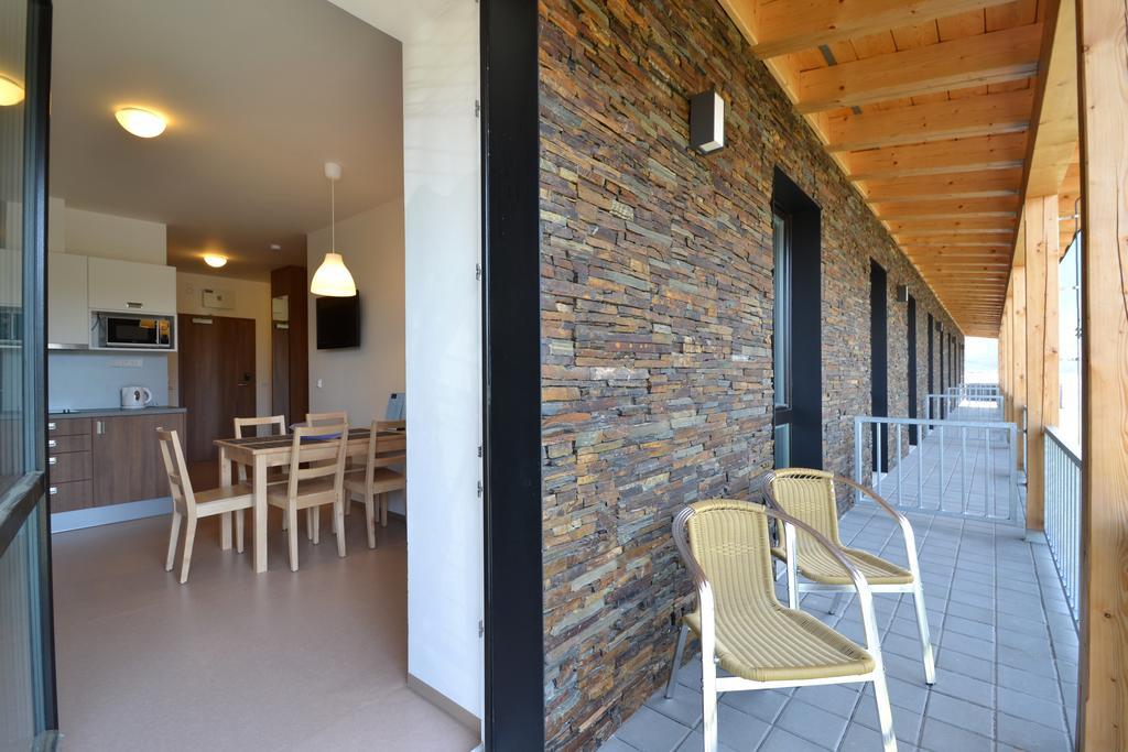 רוקיטניצה נאד איז'רו Apartmany Rokytka Snowhouse חדר תמונה