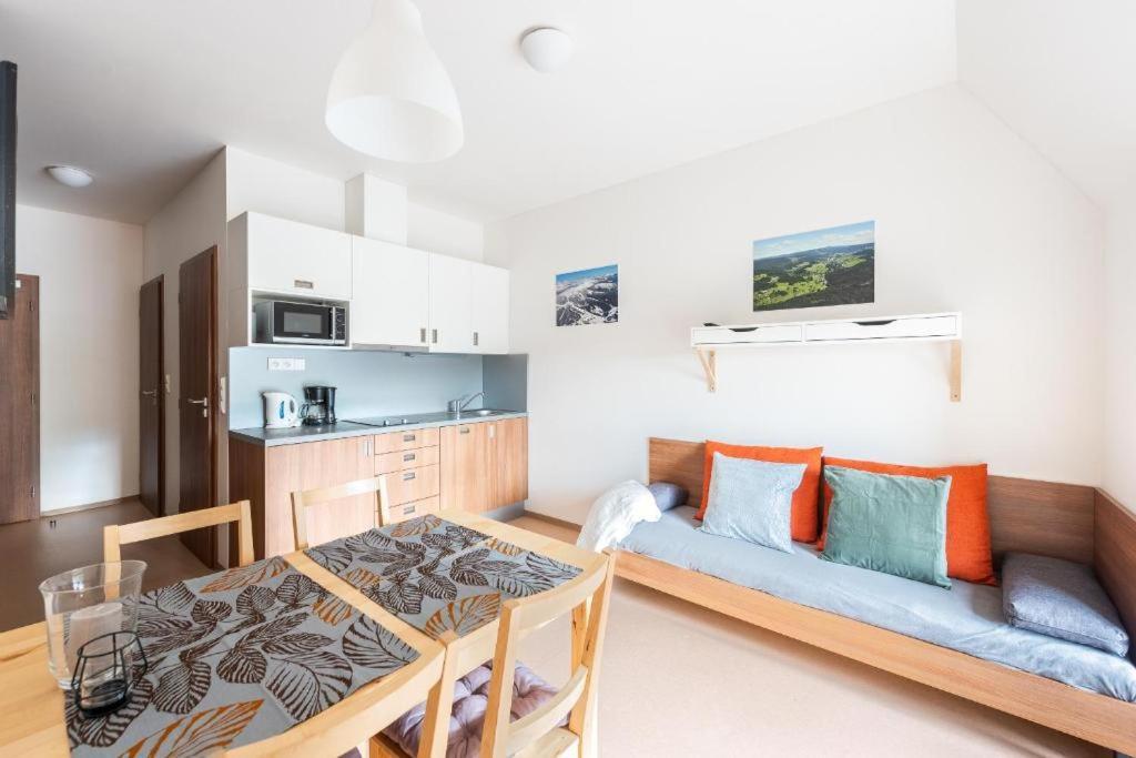 רוקיטניצה נאד איז'רו Apartmany Rokytka Snowhouse מראה חיצוני תמונה